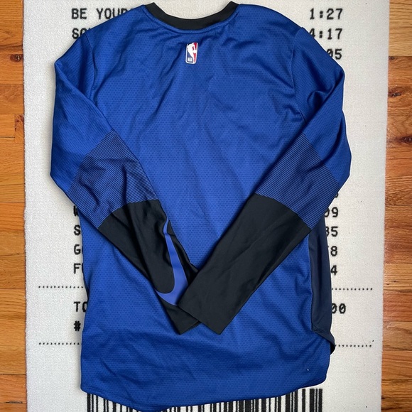 Philadelphia 76ers Long Sleeve - Picture 3 of 4